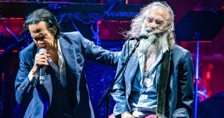 On Stage: Nick Cave & Warren Ellis in Austin, TX