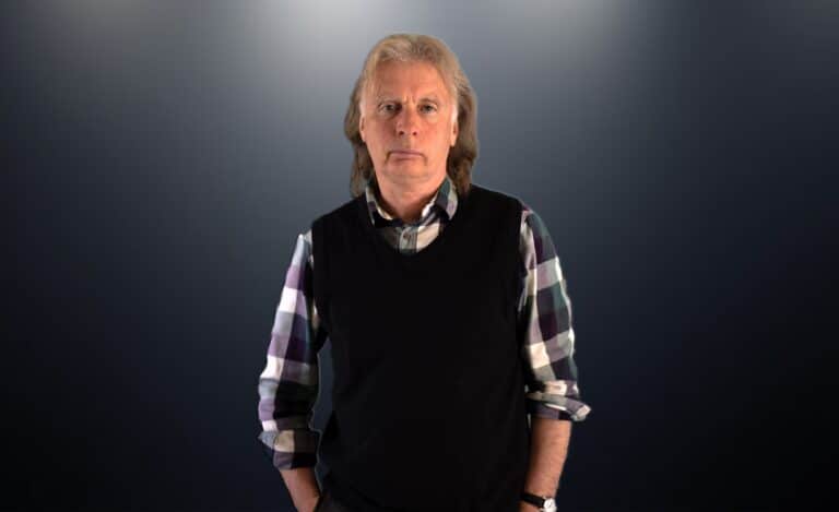 Colin Moulding releases new solo track “The Hardest Battle”