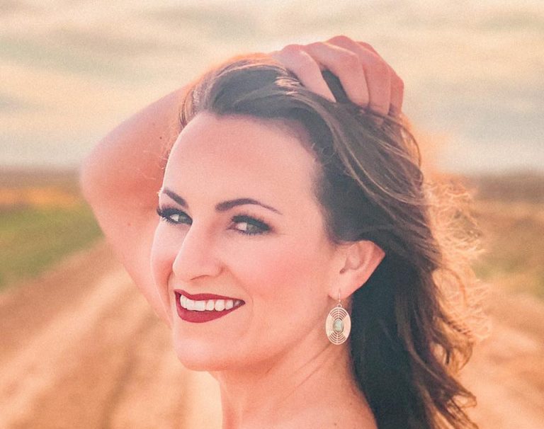 Q&A: Texas country singer Lindsey Lane