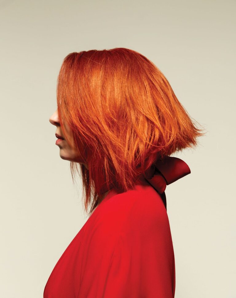 On Stage: Shirley Manson Shaves Her Head